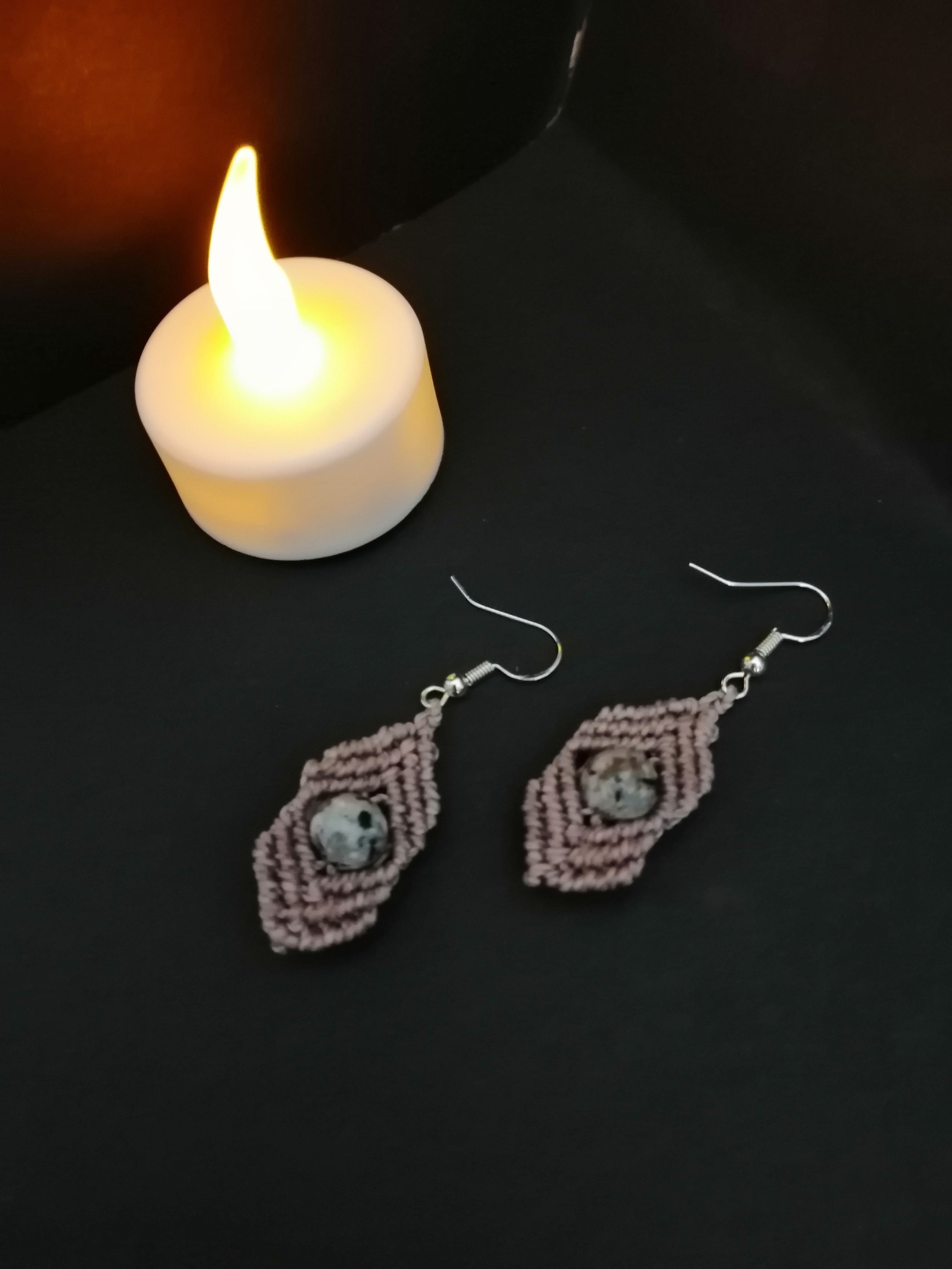 Boucle d'oreille taupe et yooperlite