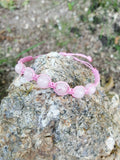 bracelet tissé à la main en micro macramé avec du quartz rose