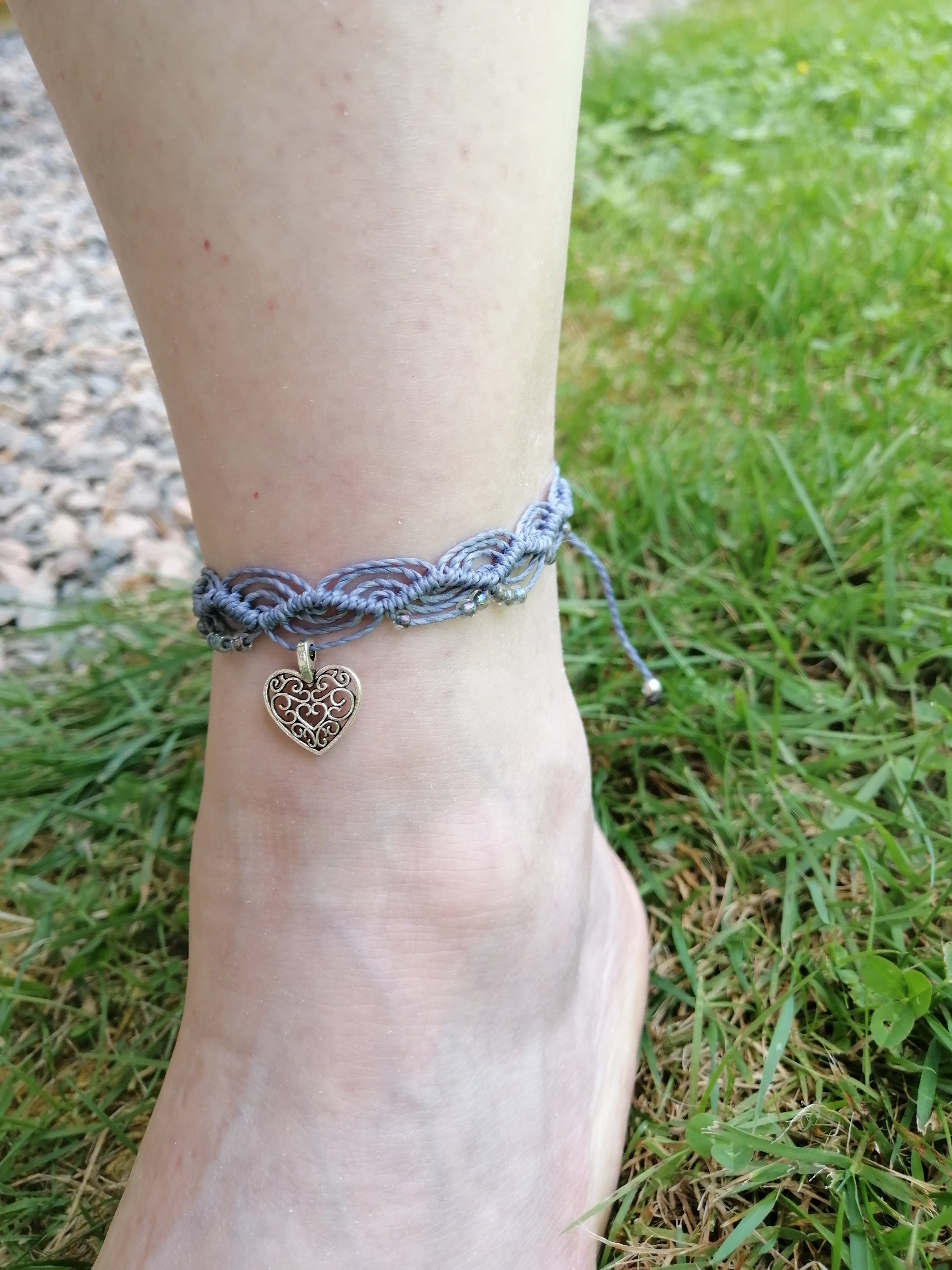 chevillère tissé à la main en micro macramé