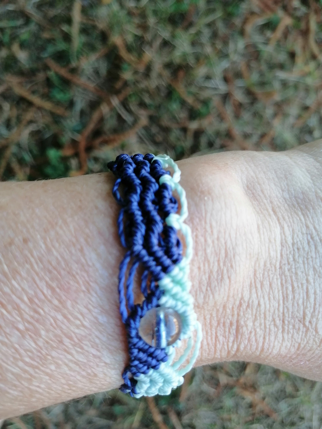 bracelet tissé à la main en micro macramé