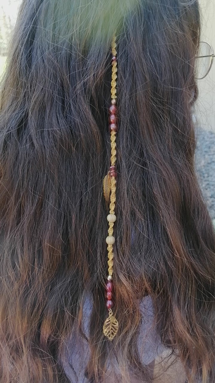 bijou de cheveu tissé à la main en micro macramé de couleur mandarine